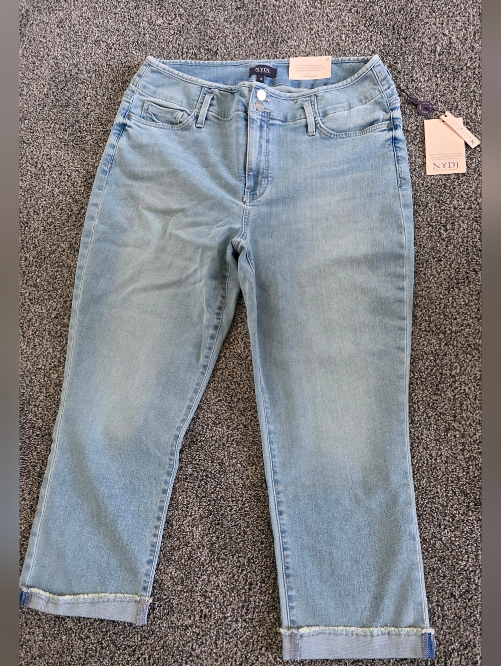 NWT NYDJ Pale Blue Cropped Straight Jeans Size 12